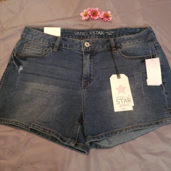 NWT Juniors Vanilla Star Jean Shorts - Picture 1 of 7